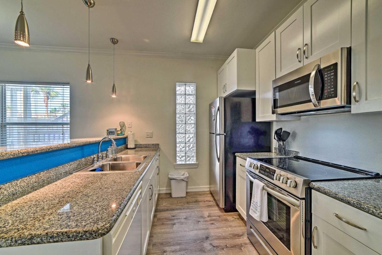 Modern Island Condo With Pool Steps To The Beach! South Padre Island Exteriör bild