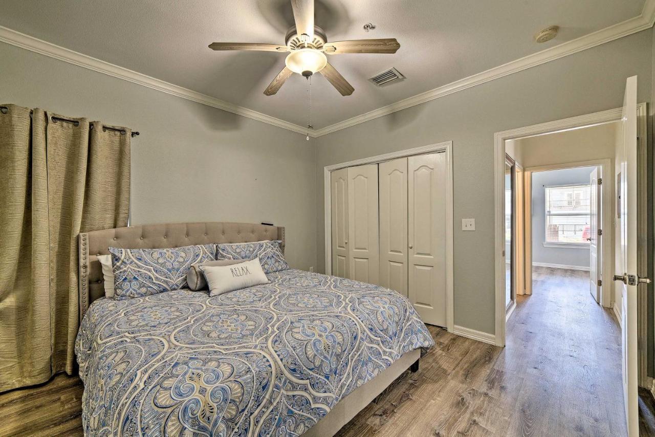 Modern Island Condo With Pool Steps To The Beach! South Padre Island Exteriör bild
