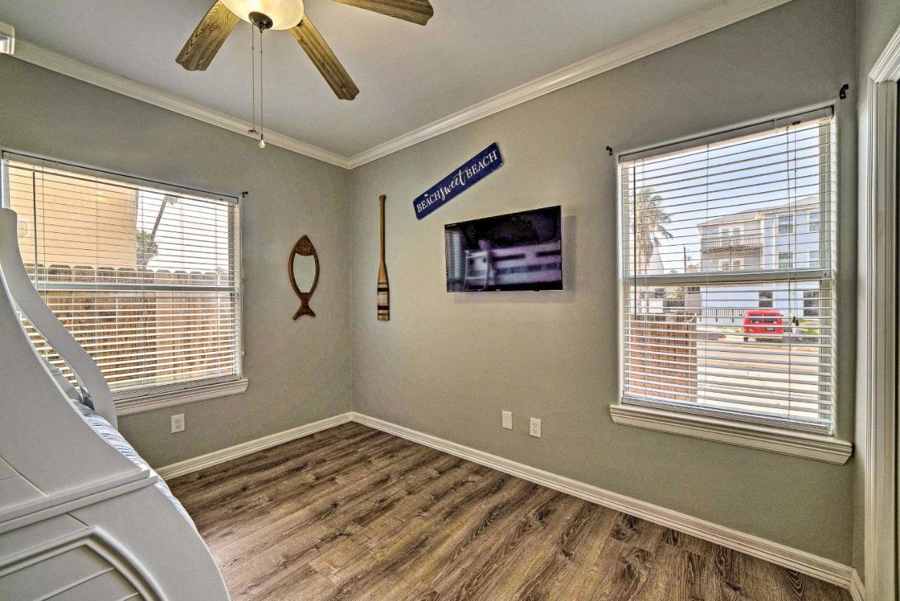 Modern Island Condo With Pool Steps To The Beach! South Padre Island Exteriör bild